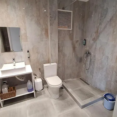 Apartment Metaxas *